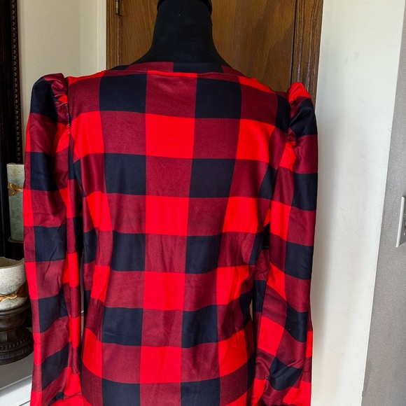 Black & Red Checkered Top - Picture 4 of 7